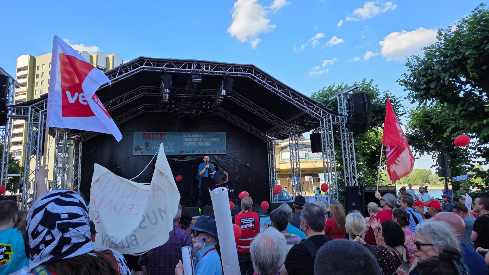 Basta! Sozialstaatsdemo Köln am 01.07.2026
