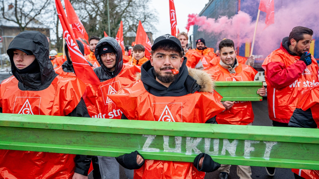 Warnstreik bei tkSE und HKM in Duisburg am 4.12.2023