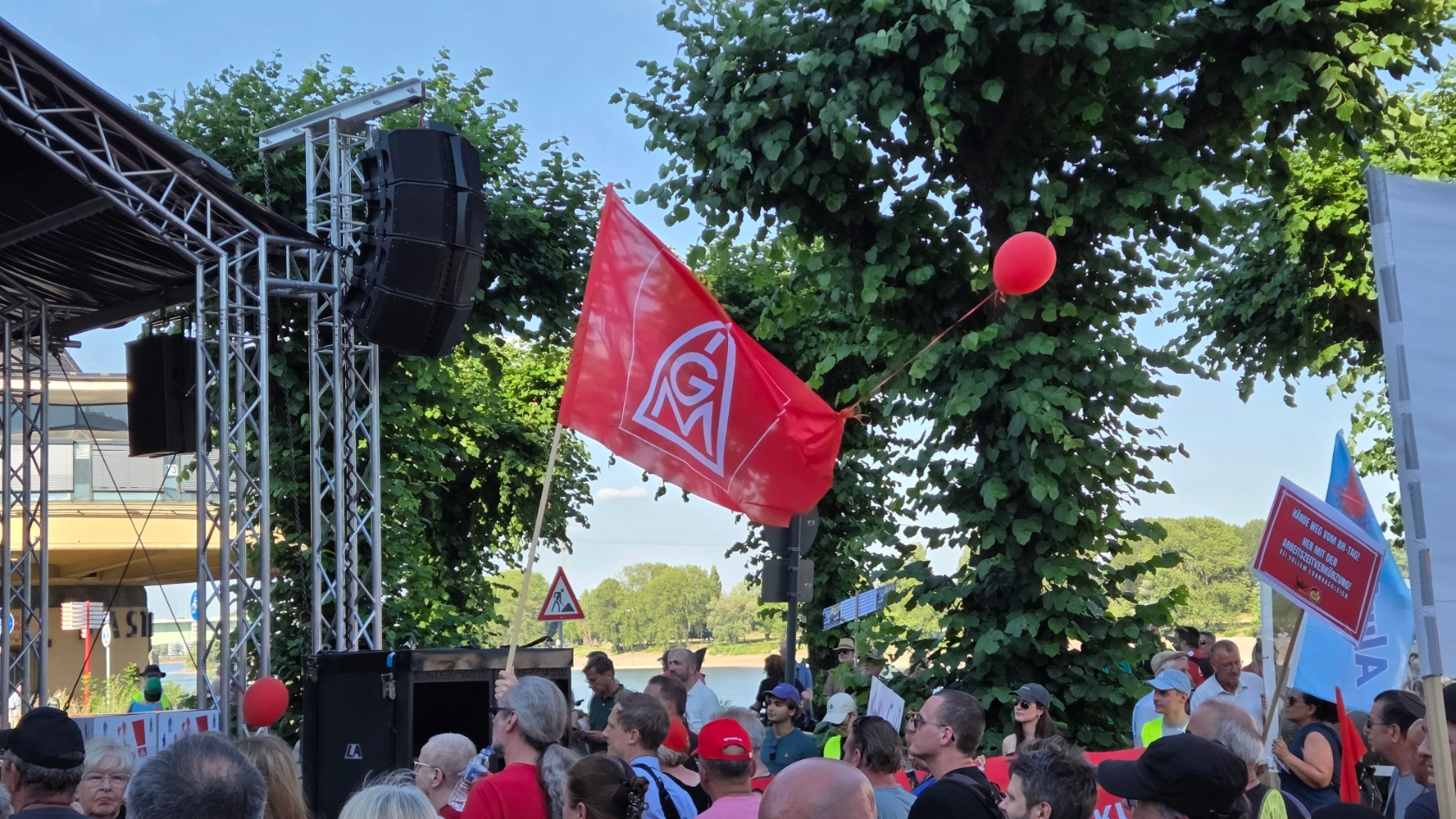 IGM Fahne Demo in Köln