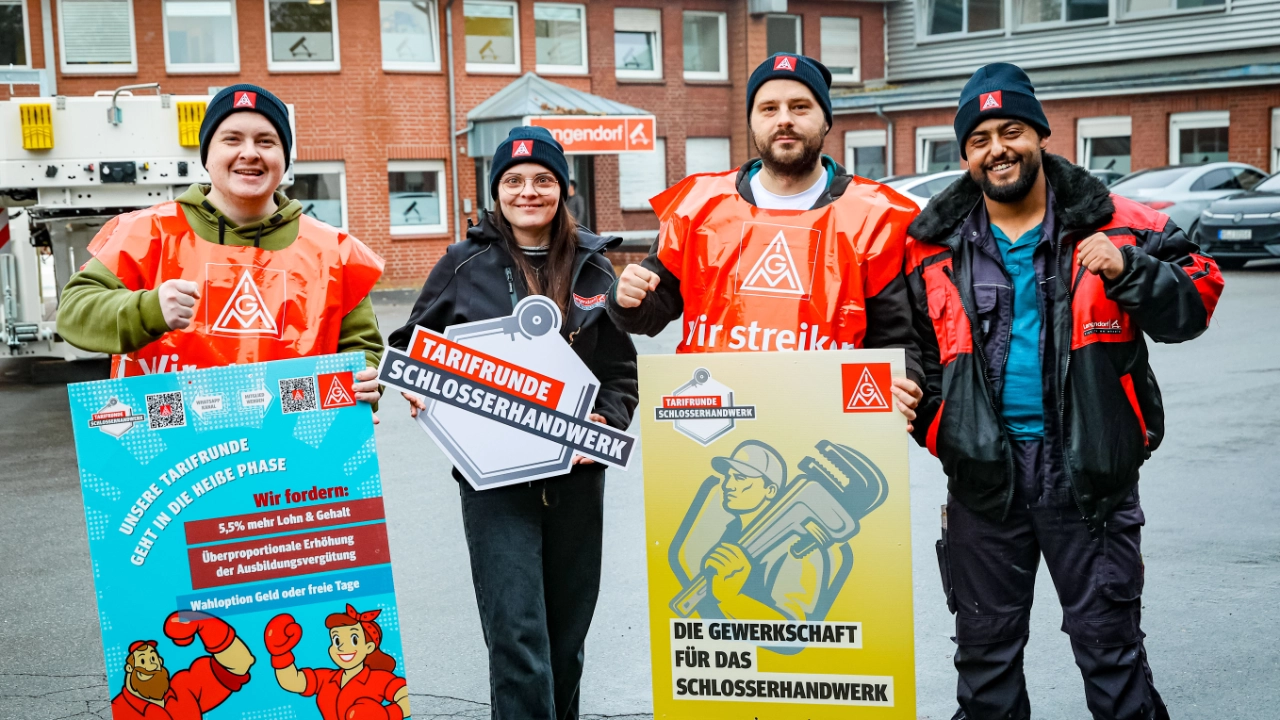 Schlosser Tarifrunde 2025 Warnstreik